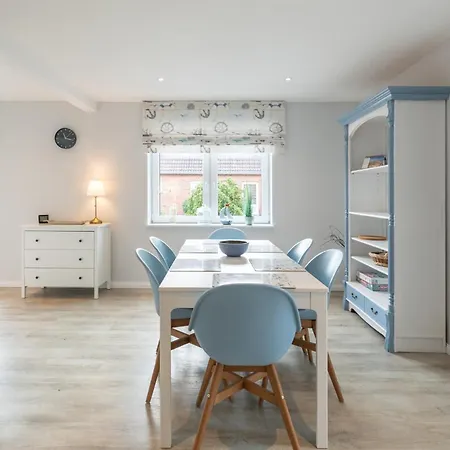 Norderhever Holiday home *
